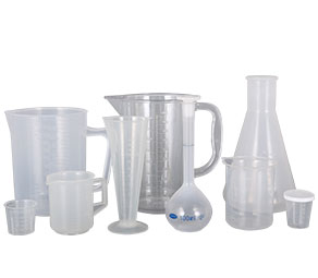 东北老屄挨操塑料量杯量筒采用全新塑胶原料制作，适用于实验、厨房、烘焙、酒店、学校等不同行业的测量需要，塑料材质不易破损，经济实惠。